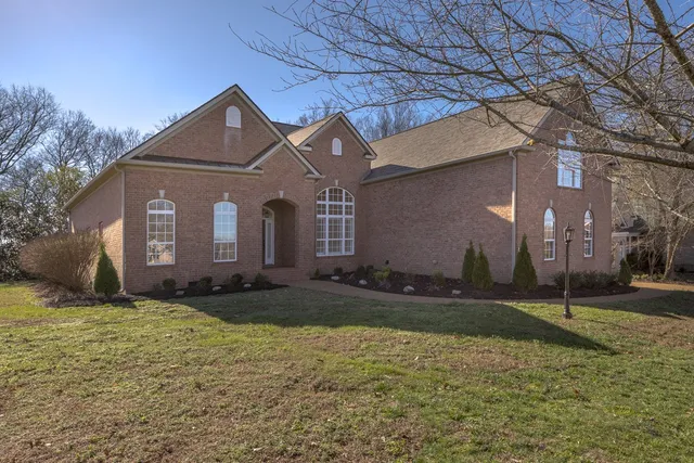 $1,230,000 | 201 Woodcrest Court, Franklin, TN 37067