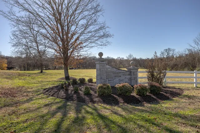 $1,230,000 | 201 Woodcrest Court, Franklin, TN 37067