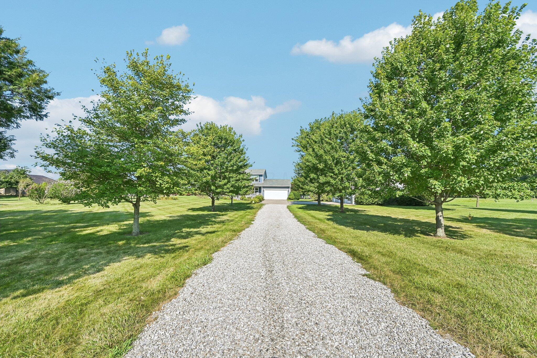12417 Bulen-Pierce Road Lockbourne, OH 43137 - Photo 78 of 129 Driveway