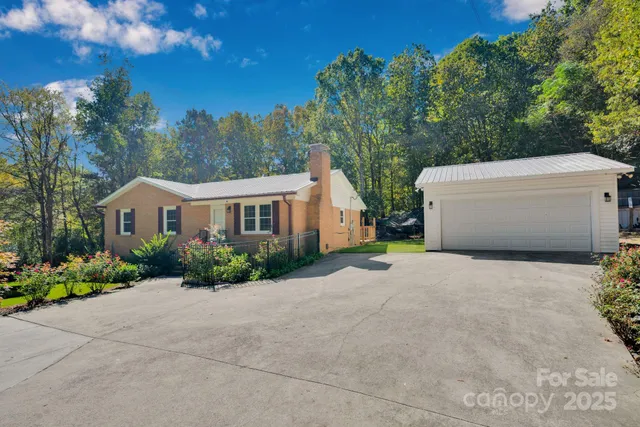 $368,000 | 4612 Huggins Road, Marshville, NC 28103