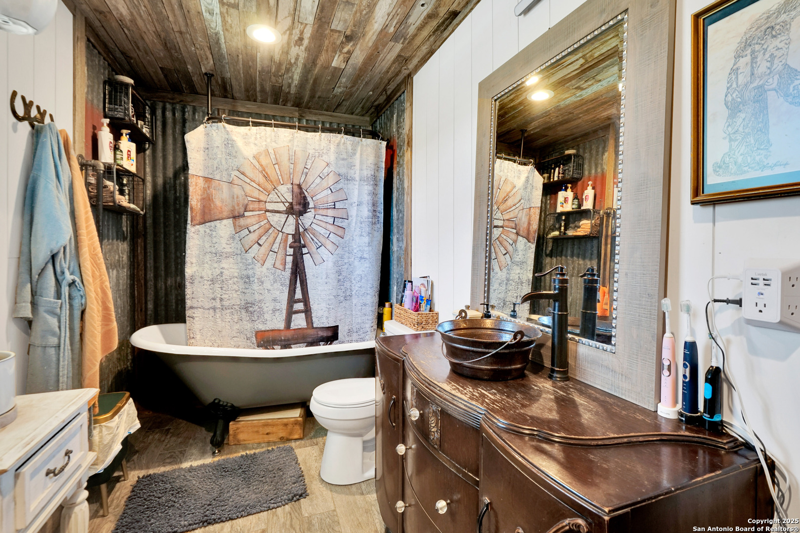 125 Valencia Drive Kerrville, TX 78028 - Photo 11 of 47