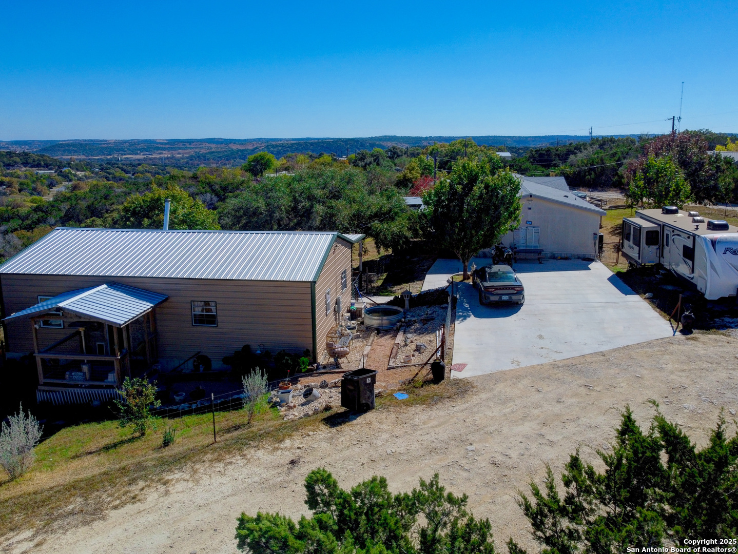 125 Valencia Drive Kerrville, TX 78028 - Photo 18 of 47