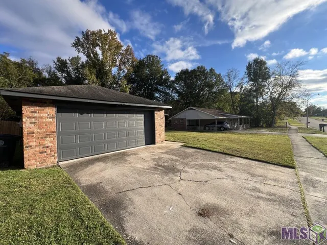 $1,800 | 8803 Orleans Drive, Baton Rouge, LA 70810
