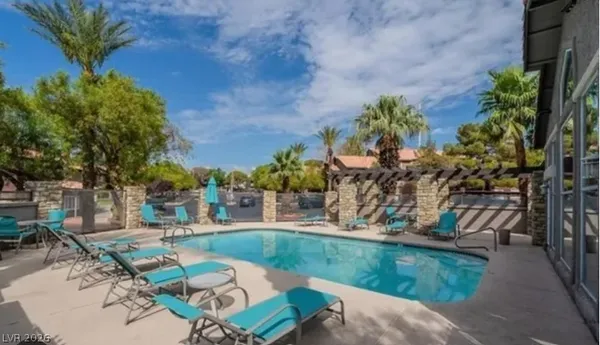 $1,795 | 2605 South Durango Drive, Unit 202, Las Vegas, NV 89117