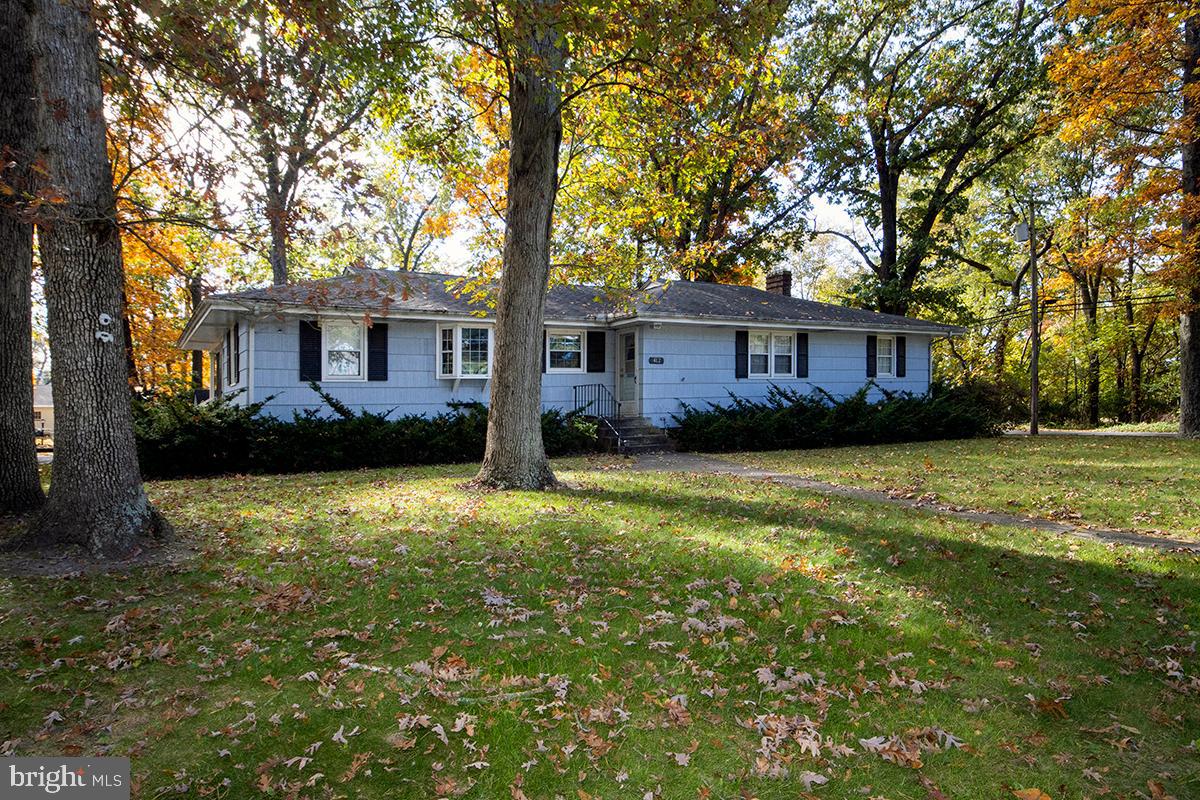 412 Swarthmore Road Glassboro, NJ 08028 - Photo 2 of 50 a front view of house with yard and green space
