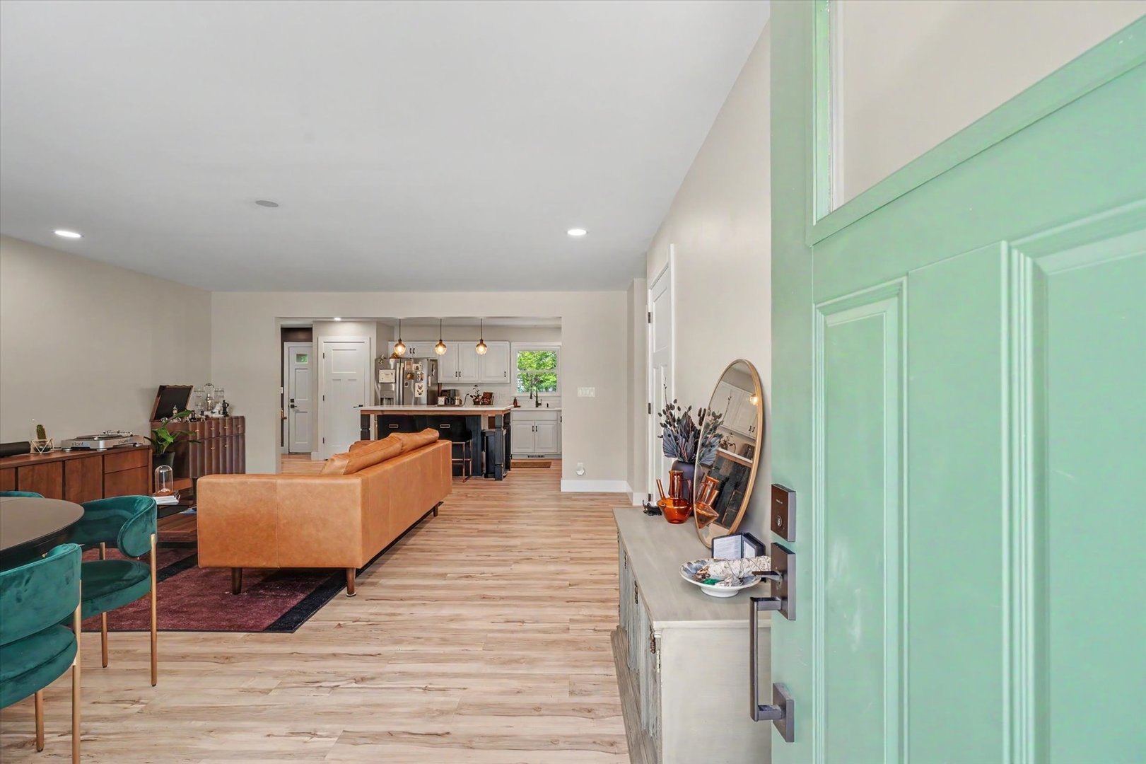 1008 Devonshire Drive Champaign, IL 61821 - Photo 4 of 35