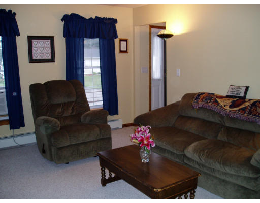 25 Hall Road Dudley, MA 01571 - Photo 5 of 11 Gallery Image 5