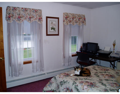 25 Hall Road Dudley, MA 01571 - Photo 6 of 11 Gallery Image 6