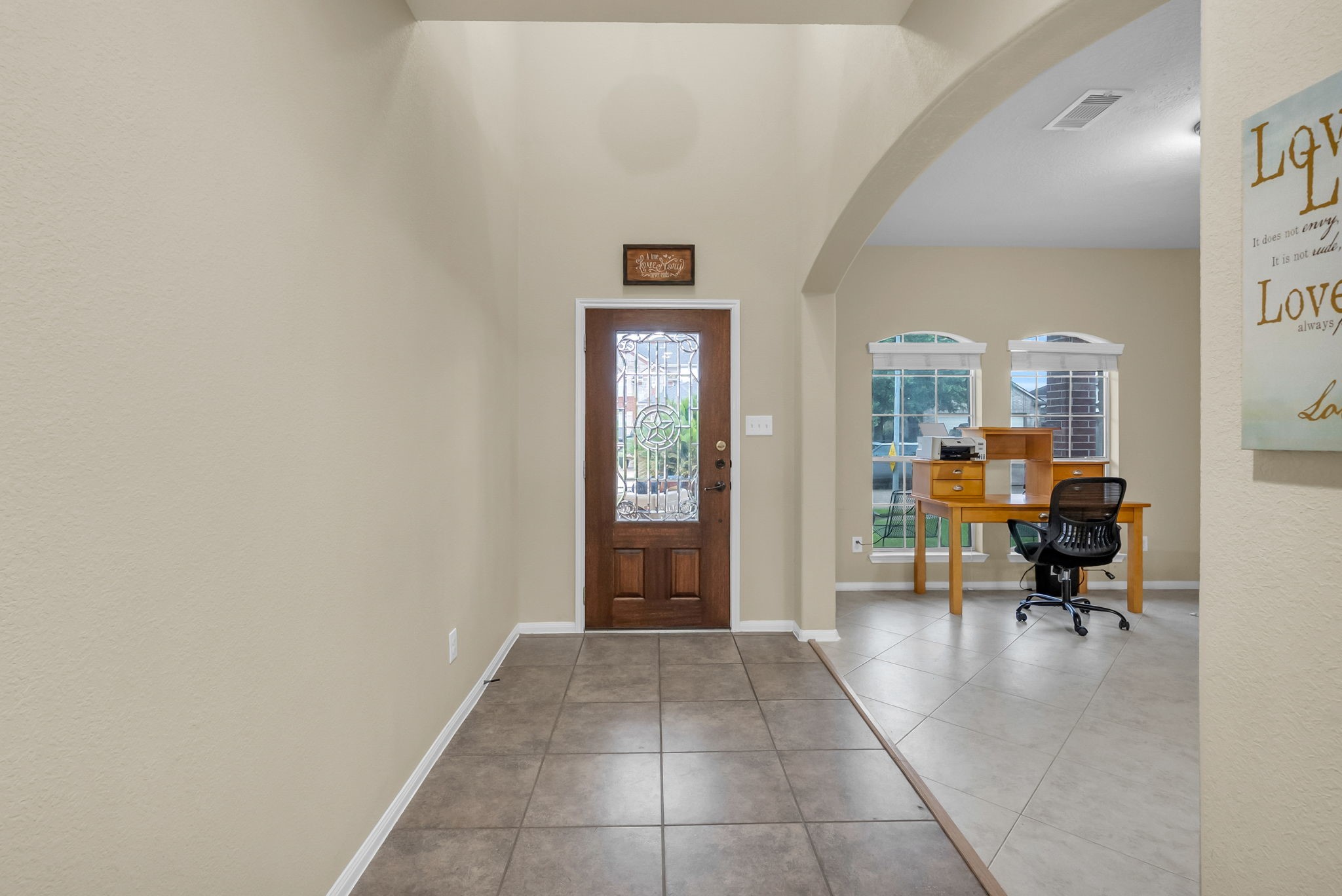 16619 Dover Mills Drive Spring, TX 77379 - Photo 7 of 49 a view of a livingroom with lounge chair