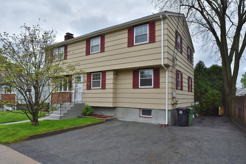 233 Warren Street Watertown, MA 02472 - Photo 2 of 22 Gallery Image 2