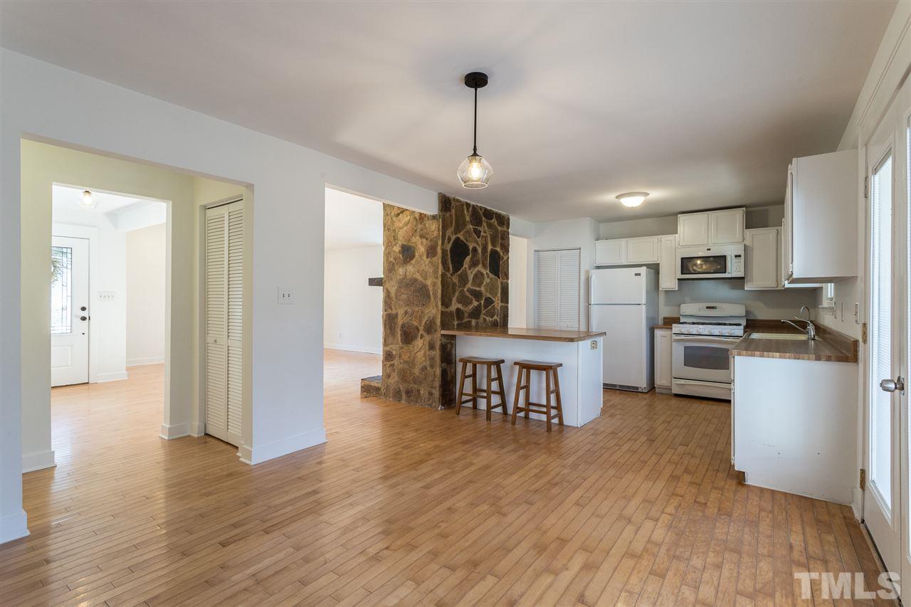 5507 Shadowbrook Drive Raleigh, NC 27612 - Photo 13 of 30