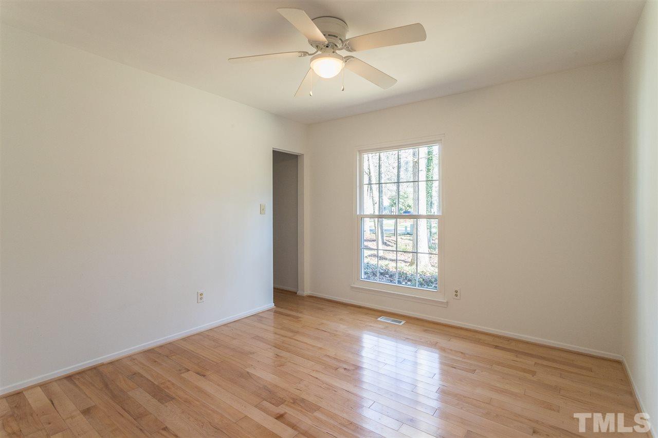 5507 Shadowbrook Drive Raleigh, NC 27612 - Photo 17 of 30