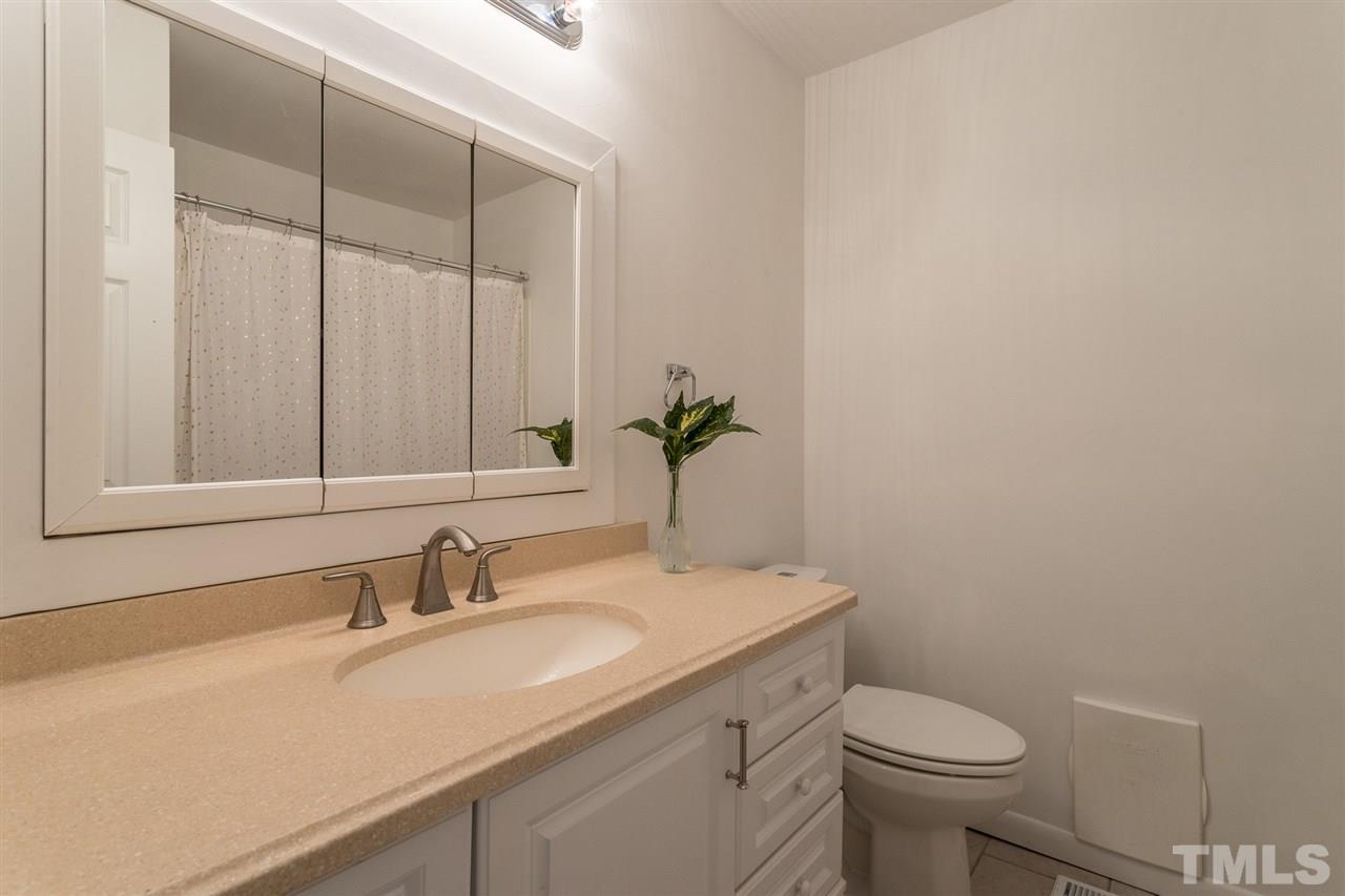 5507 Shadowbrook Drive Raleigh, NC 27612 - Photo 18 of 30