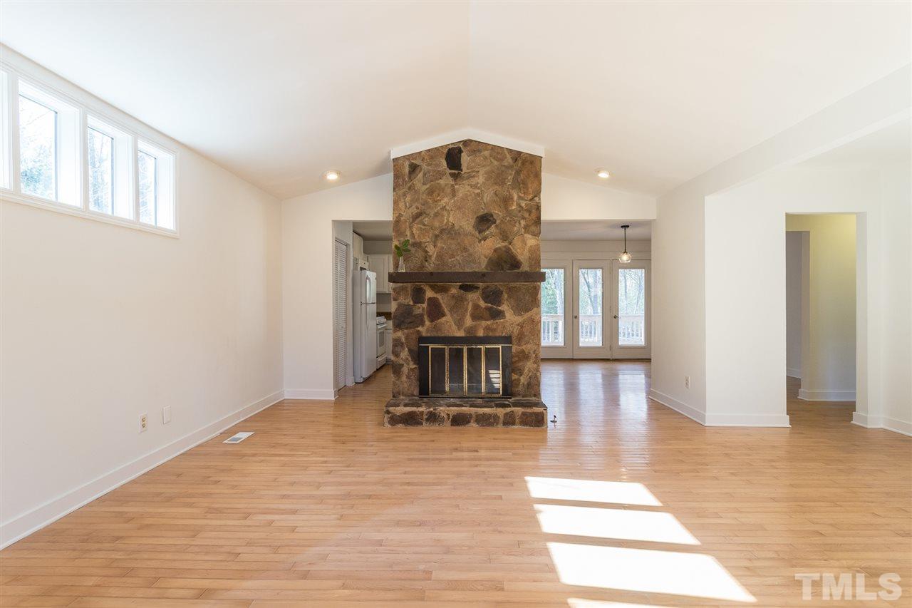 5507 Shadowbrook Drive Raleigh, NC 27612 - Photo 4 of 30