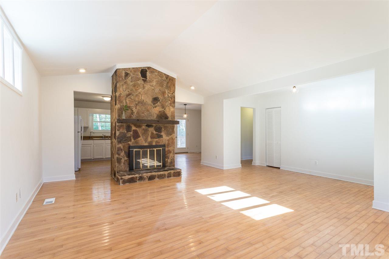 5507 Shadowbrook Drive Raleigh, NC 27612 - Photo 5 of 30