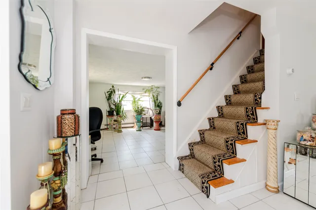 a view of entryway and hall