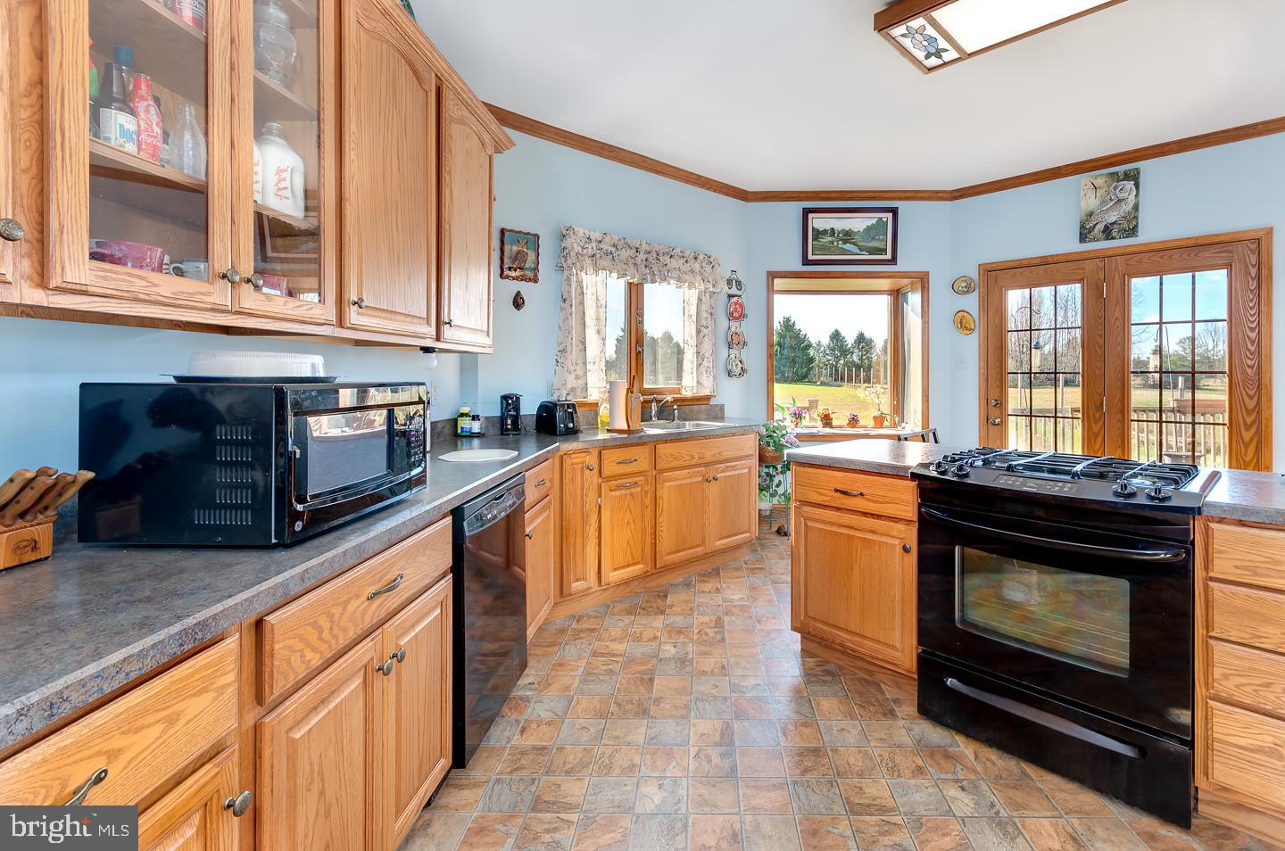 43 Ark Road Medford, NJ 08055 - Photo 22 of 43 OPEN KITCHEN VIEWS OF 3 ACRES AND DECK