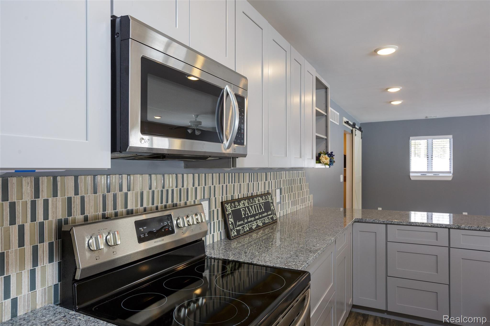 8673 Clarridge Road Clarkston, MI 48348 - Photo 23 of 59 MarkGibeau_ClarridgeClarkston_34.JPG