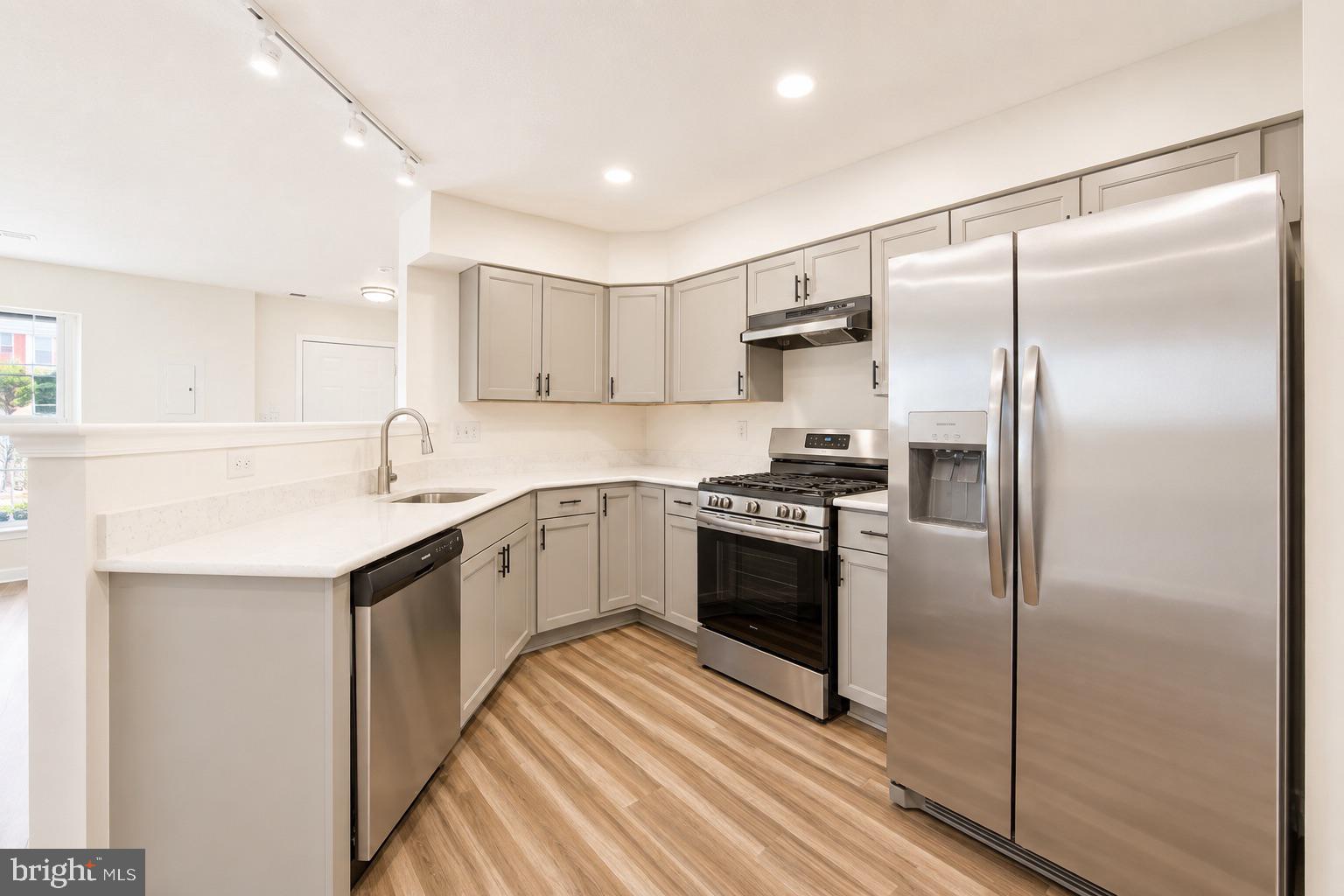 1818 Triple Feather Road, Unit 85 Severn, MD 21144 - Photo 13 of 40 Gourmet Kitchen