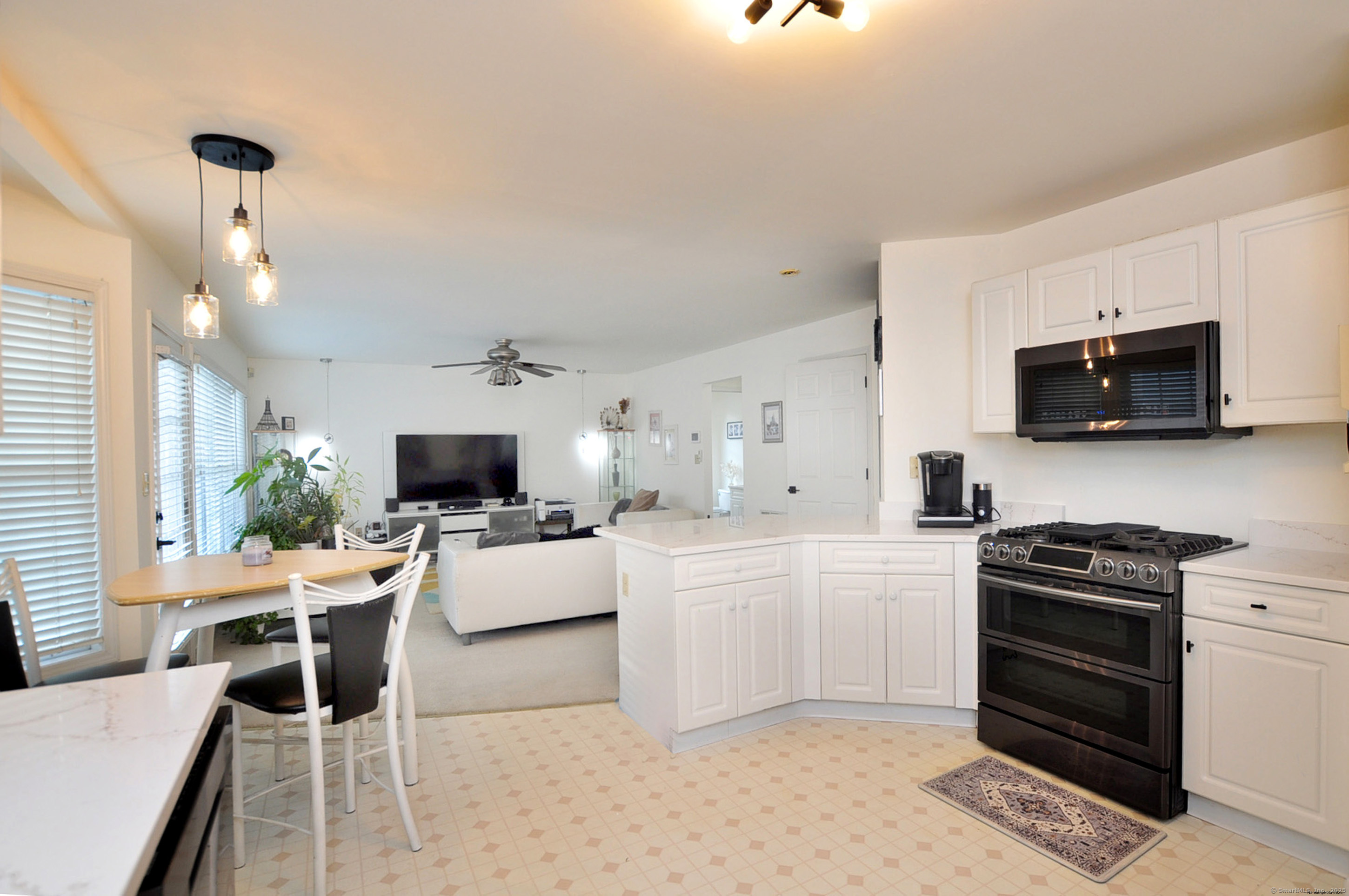 85 Glen Ridge Road Hamden, CT 06518 - Photo 11 of 34