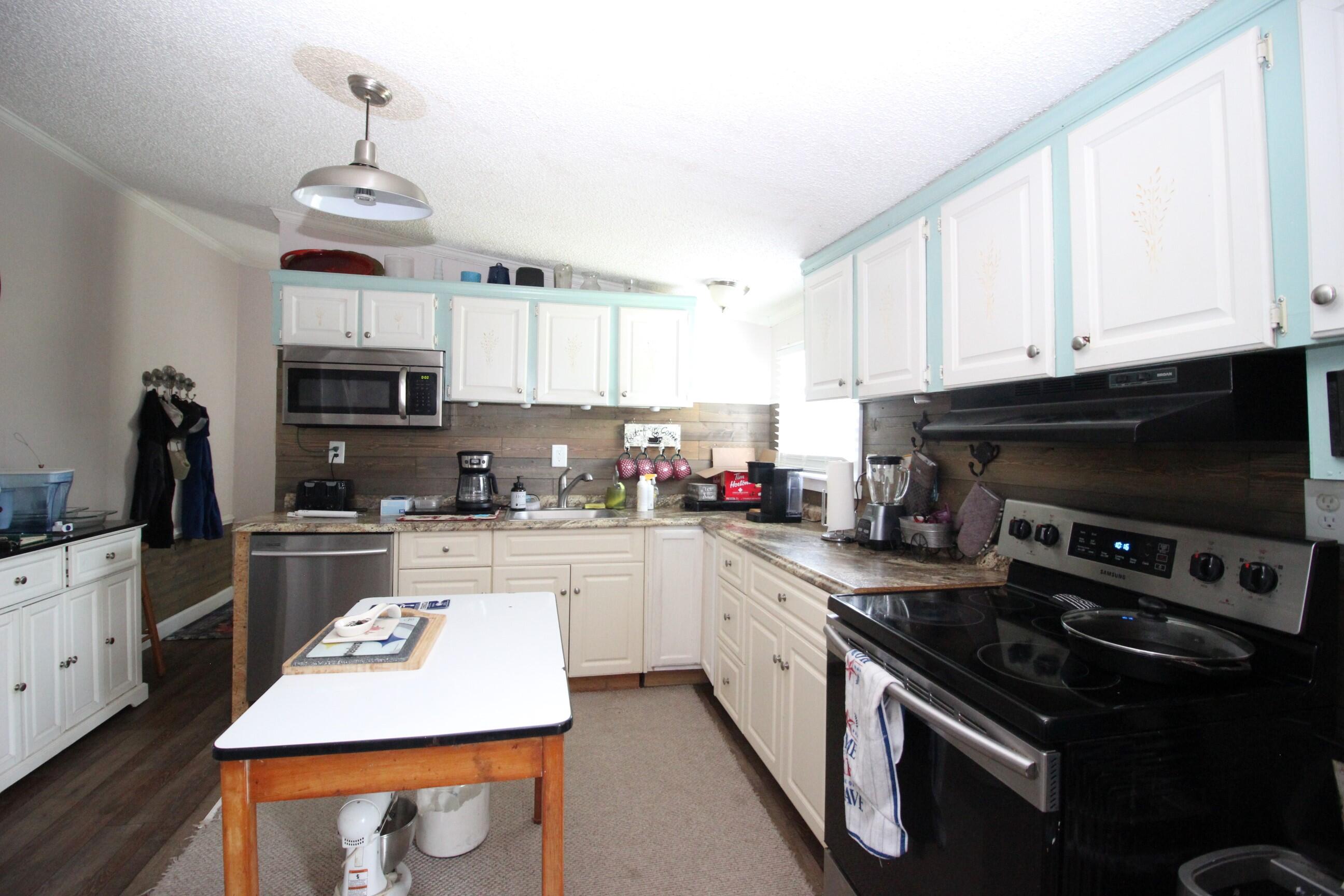 2723 Raborn Road Hephzibah, GA 30815 - Photo 20 of 35 KItchen