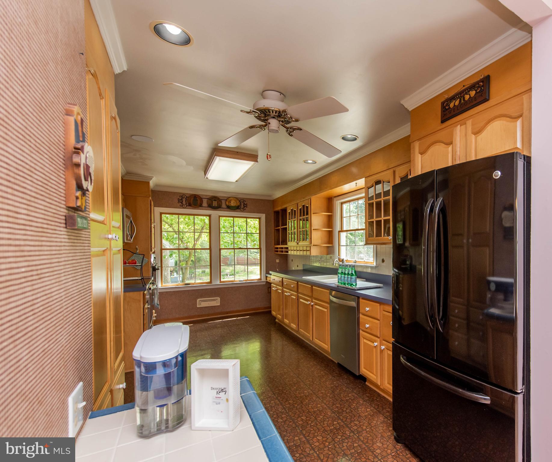1496 Long Point Road Pasadena, MD 21122 - Photo 12 of 56 Kitchen