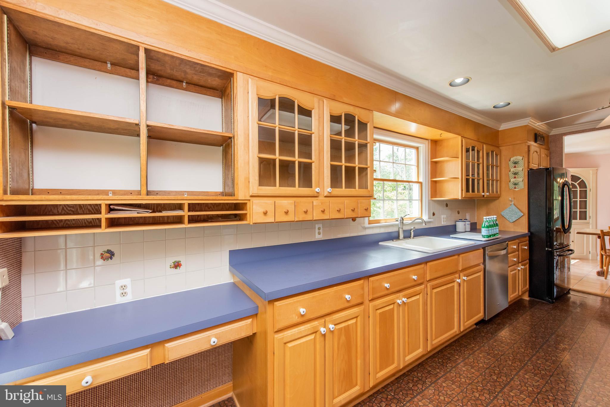 1496 Long Point Road Pasadena, MD 21122 - Photo 14 of 56 Kitchen