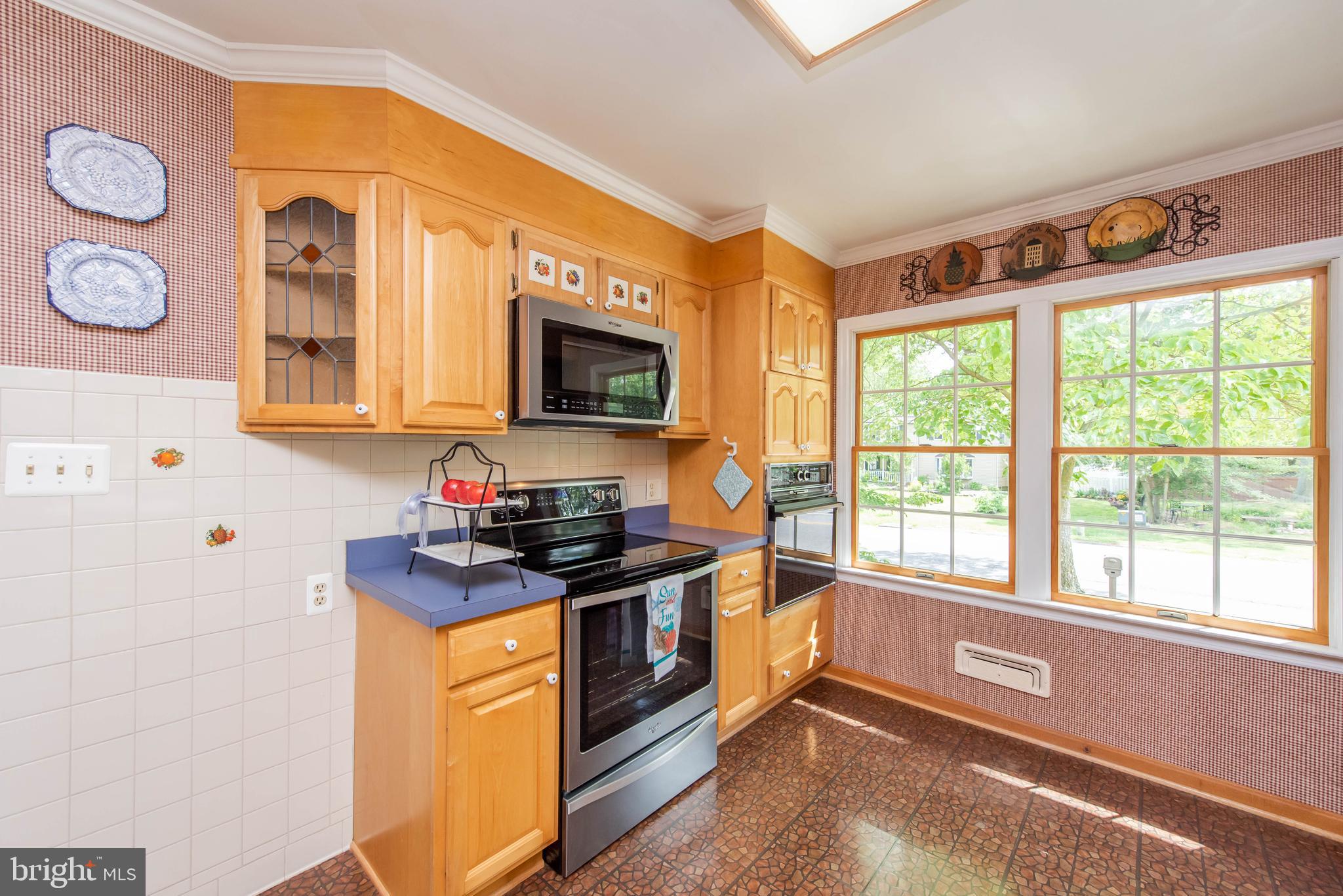 1496 Long Point Road Pasadena, MD 21122 - Photo 15 of 56 Kitchen