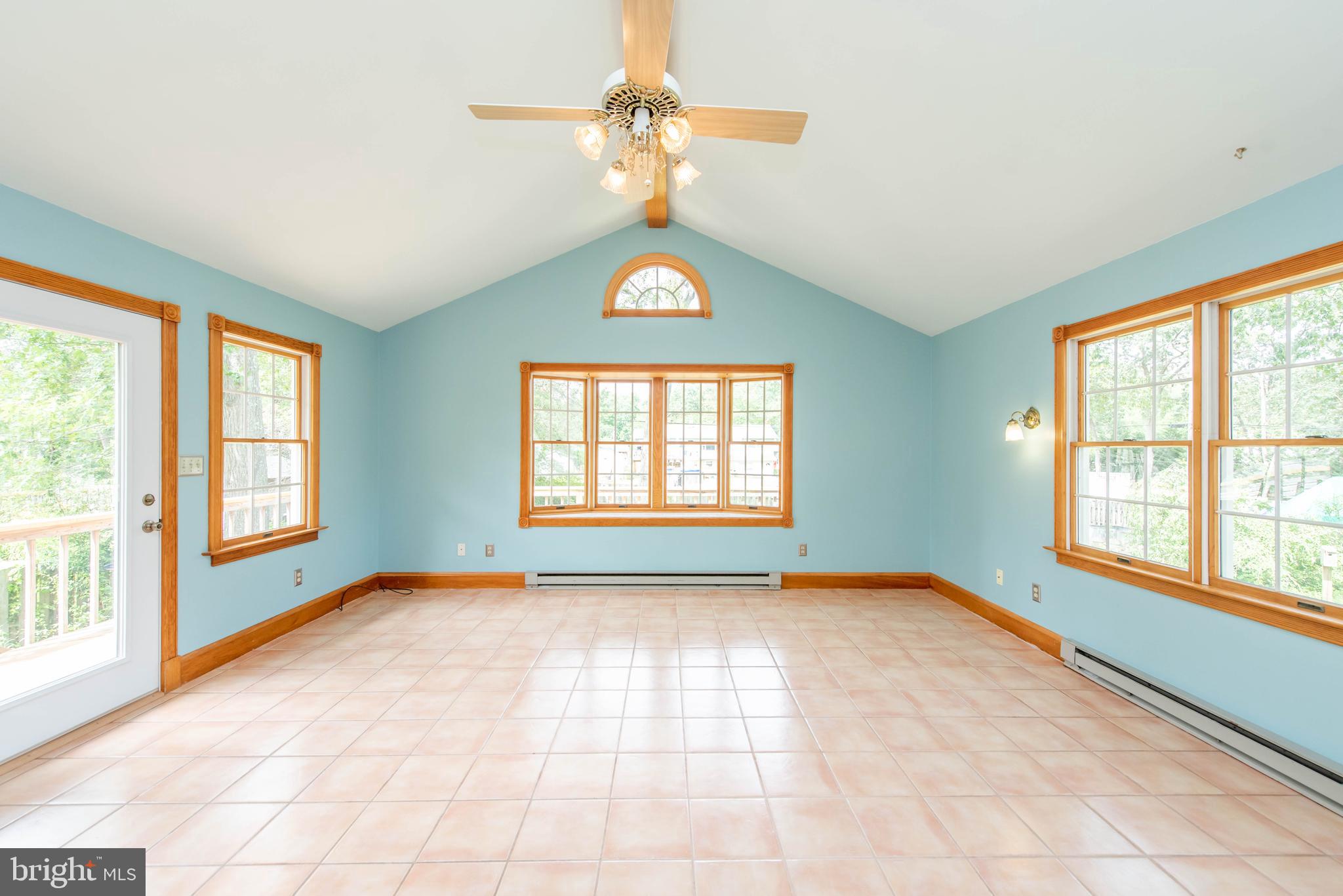 1496 Long Point Road Pasadena, MD 21122 - Photo 21 of 56 Living Room