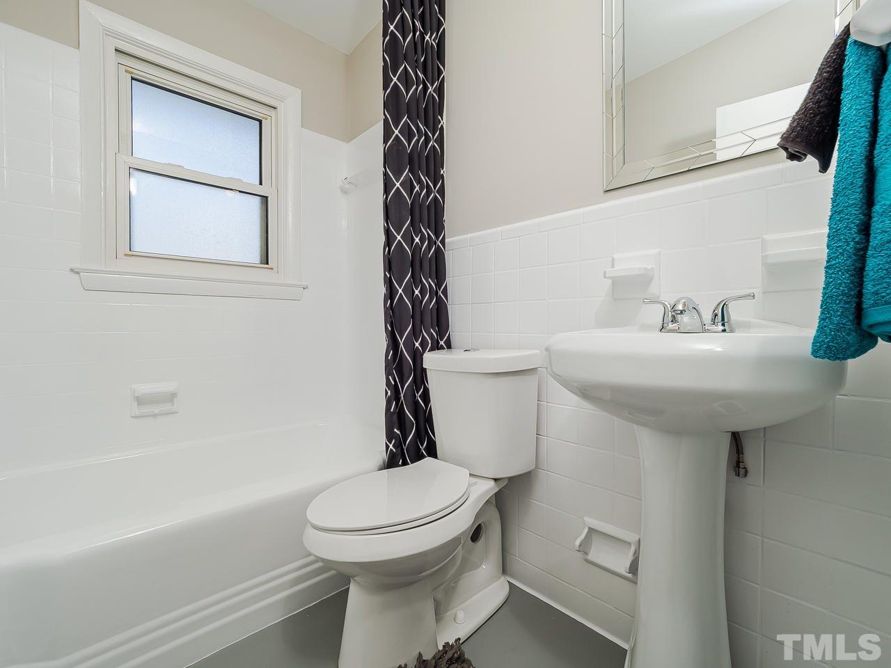 2701 Ashland Street Raleigh, NC 27608 - Photo 13 of 25