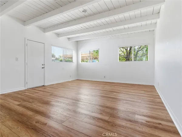 $729,950 | 2042 West 75th Street, Los Angeles, CA 90047