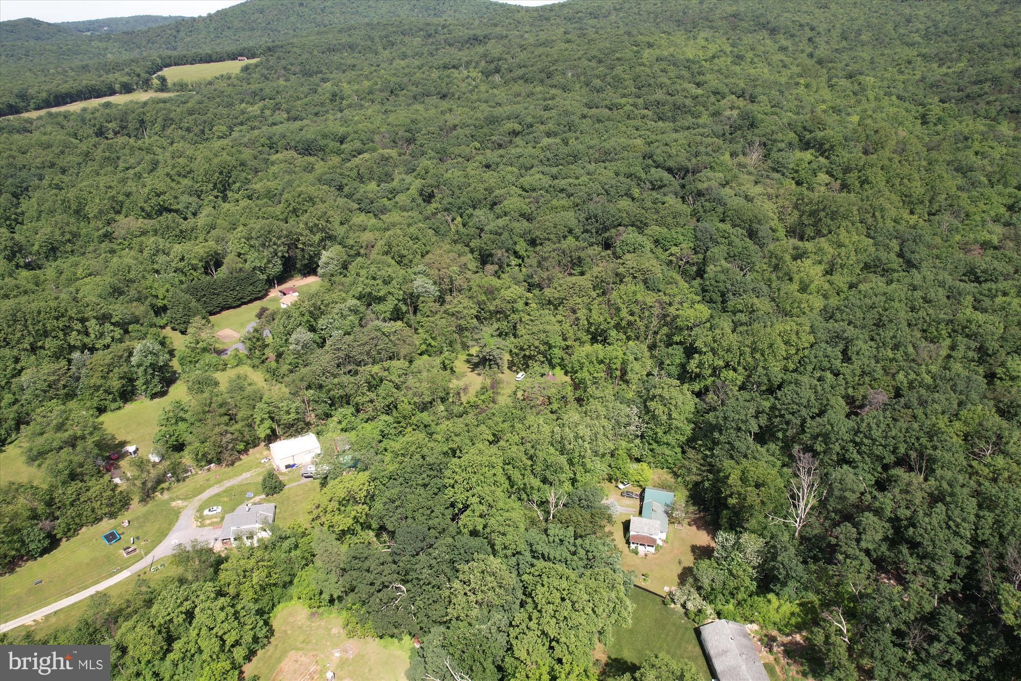 16142 Kelbaugh Road Thurmont, MD 21788 - Photo 8 of 13 Gallery Image 8