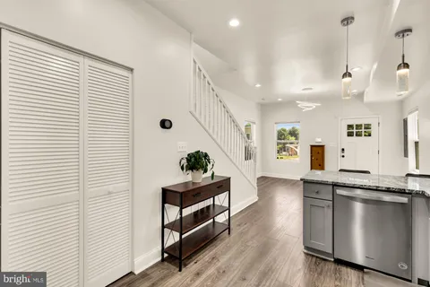 $415,000 | 1002 58th Avenue, Capitol Heights, MD 20743