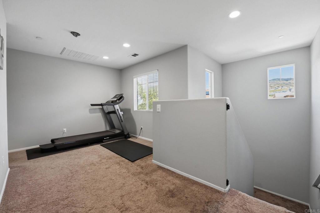 35302 Brown Galloway Lane Fallbrook, CA 92028 - Photo 15 of 32