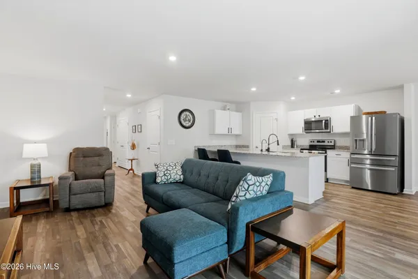 $325,000 | 2518 Sardis Drive Southeast, Bolivia, NC 28422