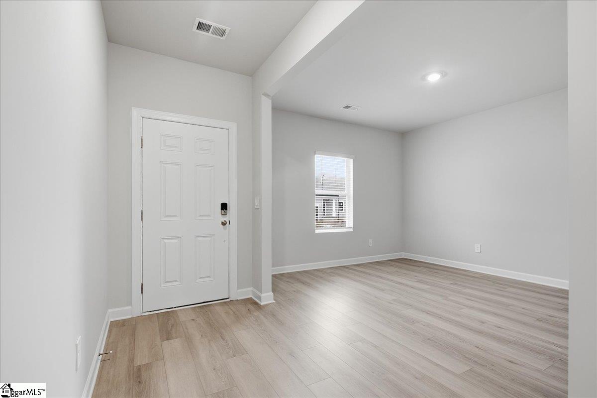 1513 Switchback Circle Moore, SC 29369 - Photo 9 of 44 Gallery Image 9