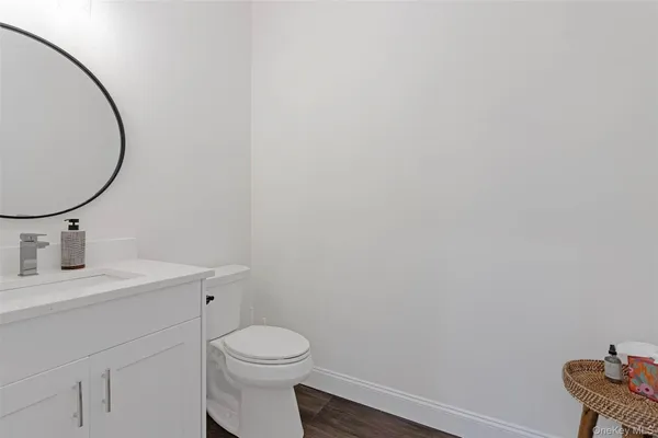 $10,000 | 1745 Stars Road, East Marion, NY 11939