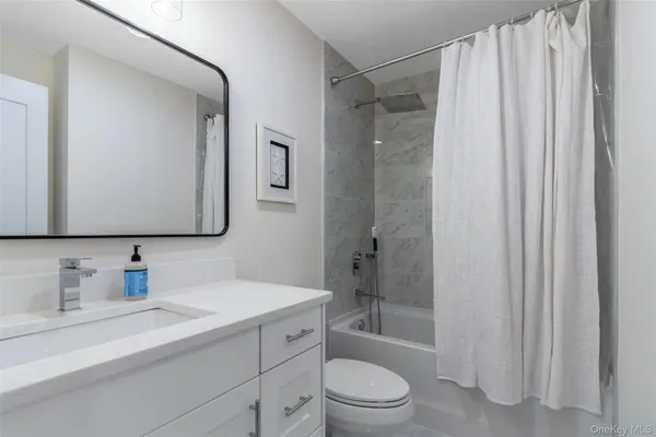 $10,000 | 1745 Stars Road, East Marion, NY 11939