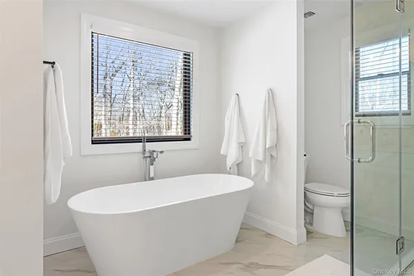 $10,000 | 1745 Stars Road, East Marion, NY 11939