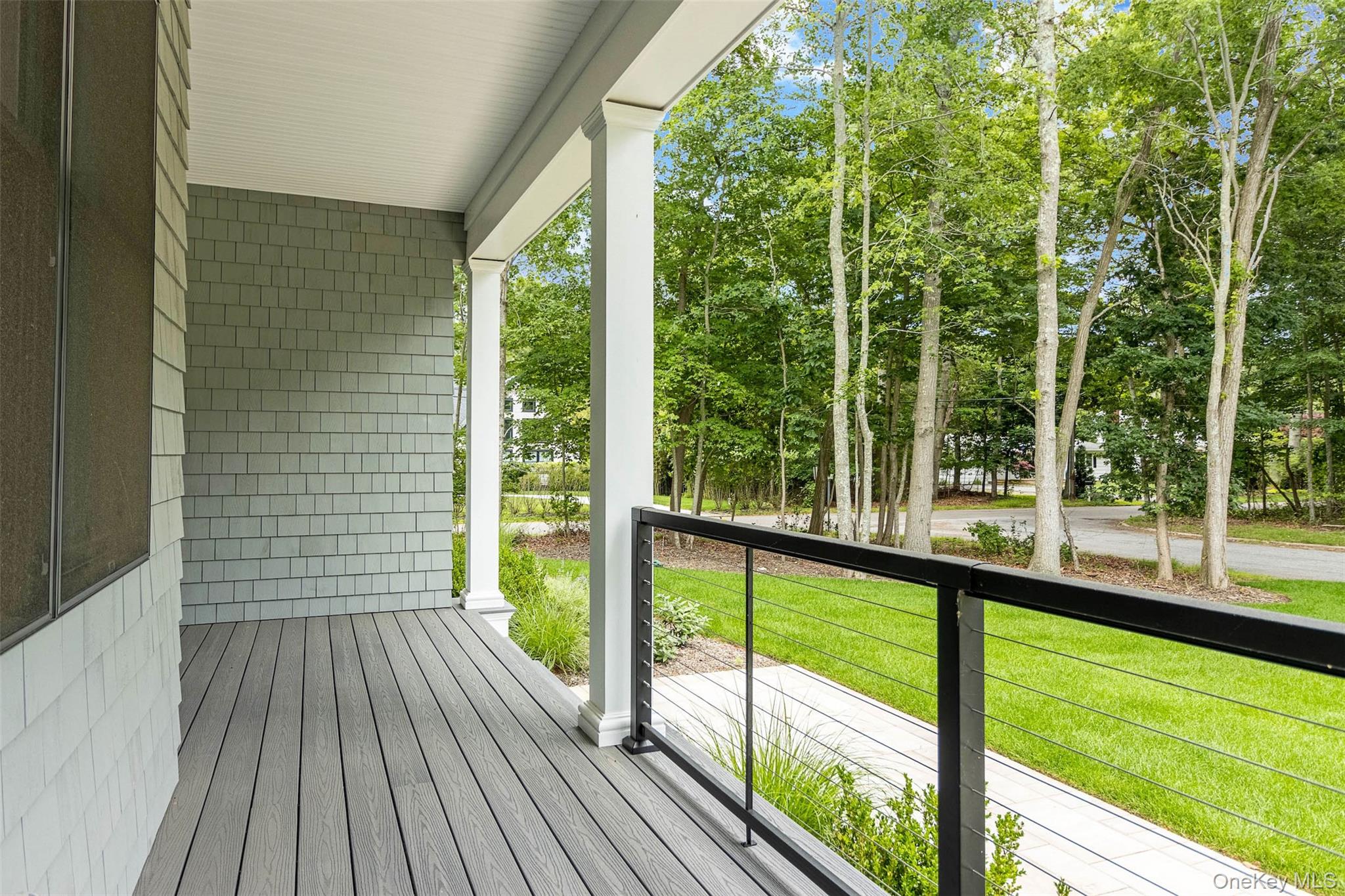 1745 Stars Road East Marion, NY 11939 - Photo 4 of 33