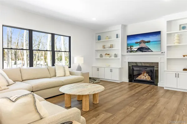 $10,000 | 1745 Stars Road, East Marion, NY 11939