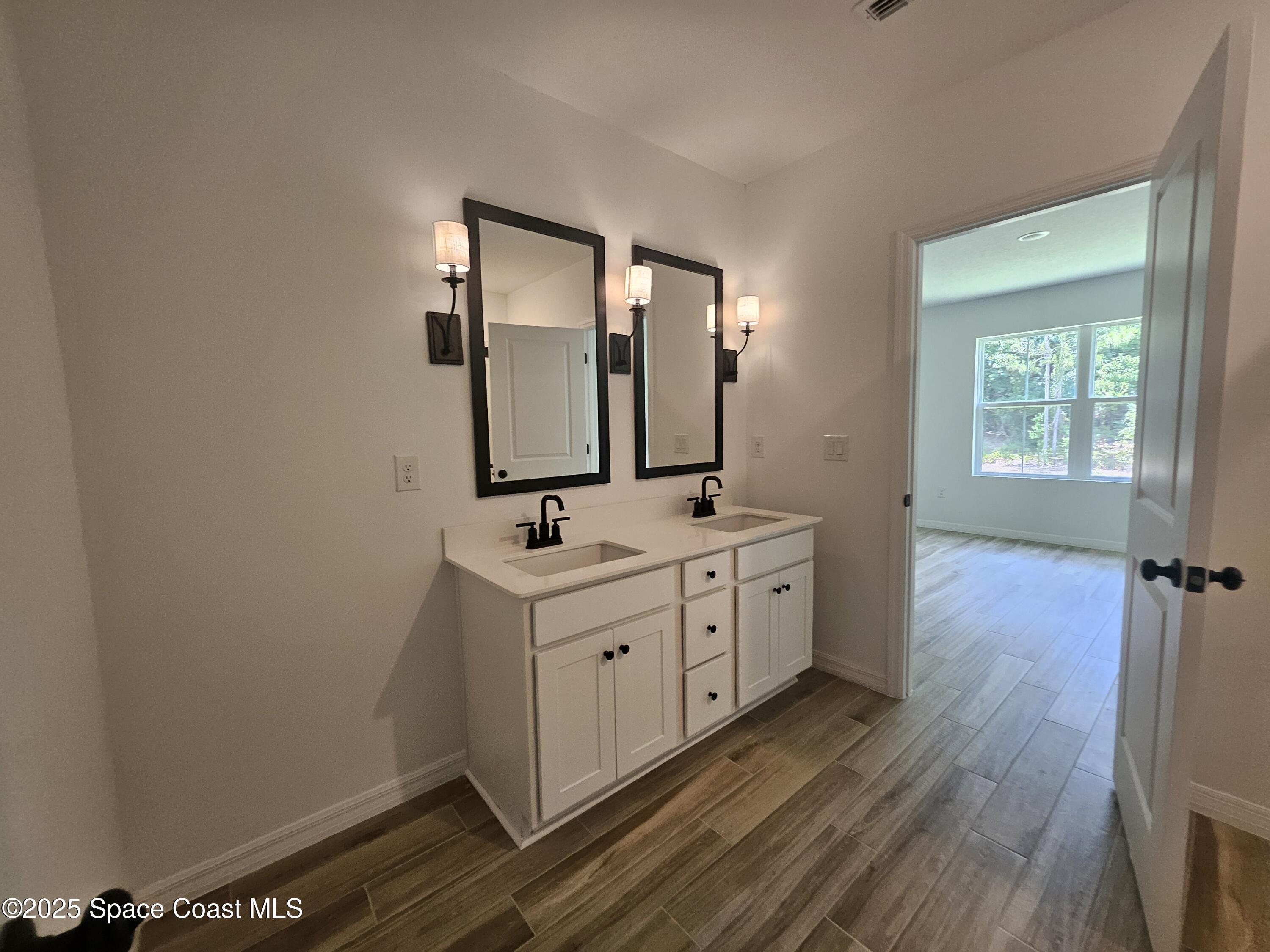 318 Olin Road Palm Bay, FL 32908 - Photo 6 of 17 Master Bath
