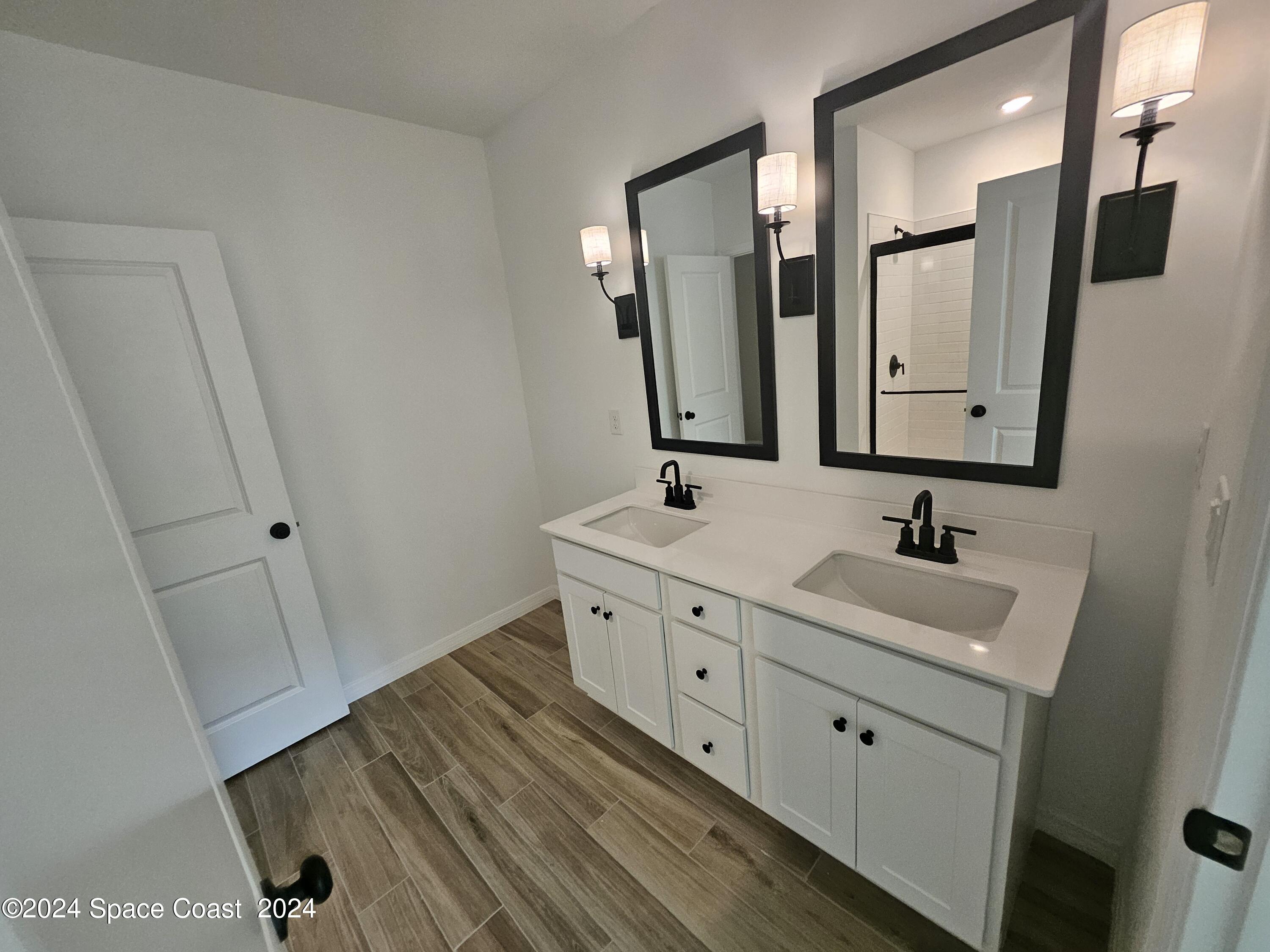318 Olin Road Palm Bay, FL 32908 - Photo 7 of 17 Master bath