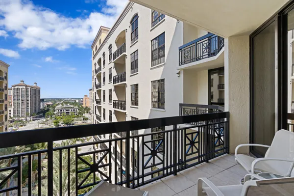 $10,000 | 801 South Olive Avenue, Unit 1417, West Palm Beach, FL 33401