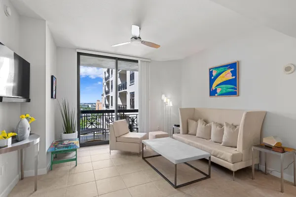 $10,000 | 801 South Olive Avenue, Unit 1417, West Palm Beach, FL 33401