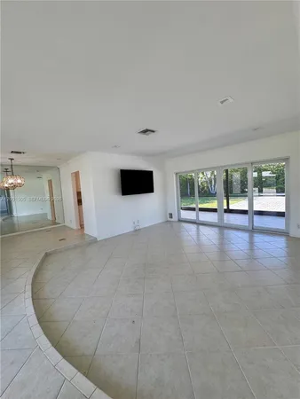 $4,400 | 1093 Southwest 14th Street, Boca Raton, FL 33486