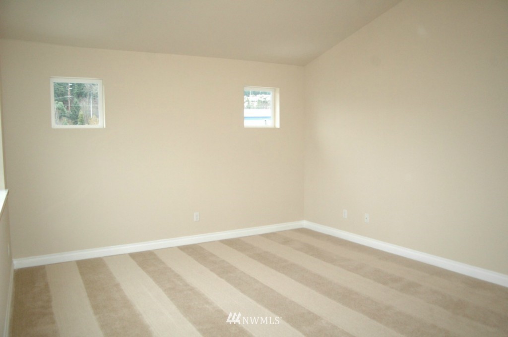 1516 North Brooks Street Renton, WA 98057 - Photo 10 of 15 Gallery Image 10