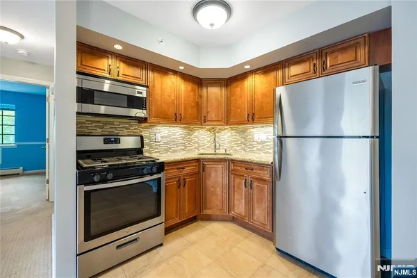 $399,000 | 1409 Faulkner Court, Mahwah, NJ 07430