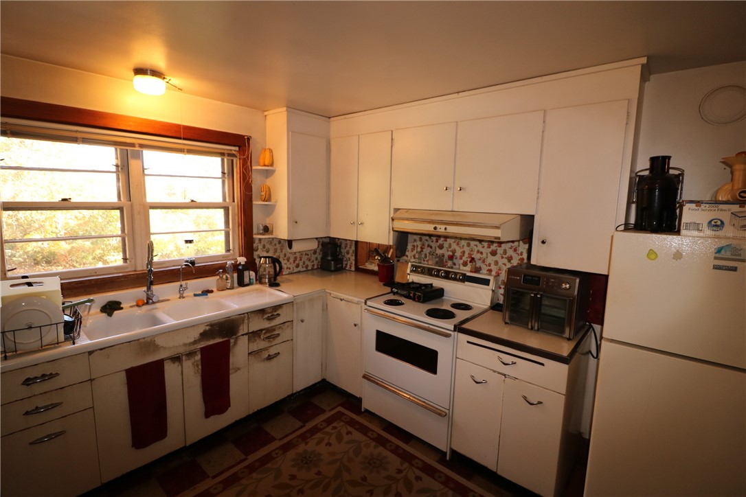 5509 Post Road Charlestown, RI 02813 - Photo 8 of 30