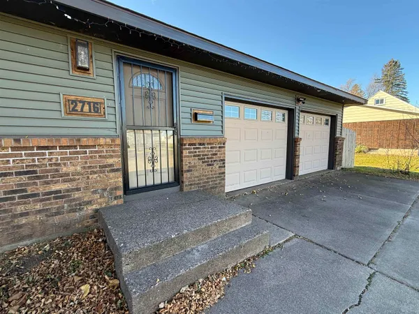 $325,000 | 2716 East 3rd Street, Superior, WI 54880